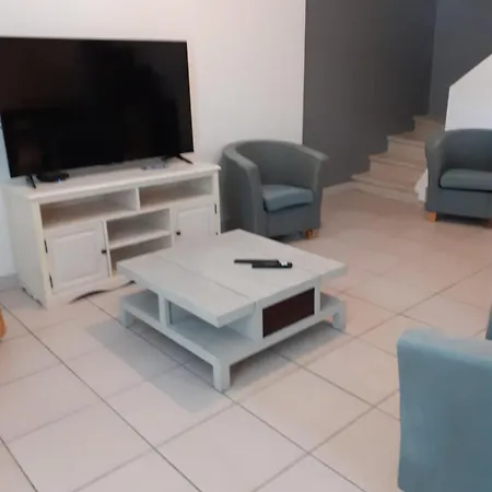 Les Allees Apartmán *